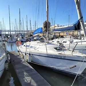 Apartment Be Local - Sleep Aboard The Santa Maria Sailing Boat In, Lisbon